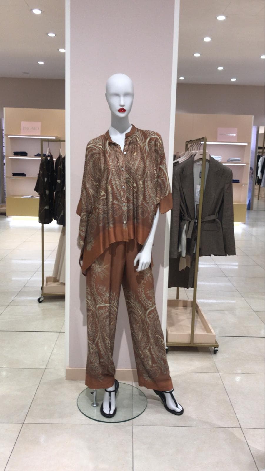 PANTALONE DILINEA DRITTA