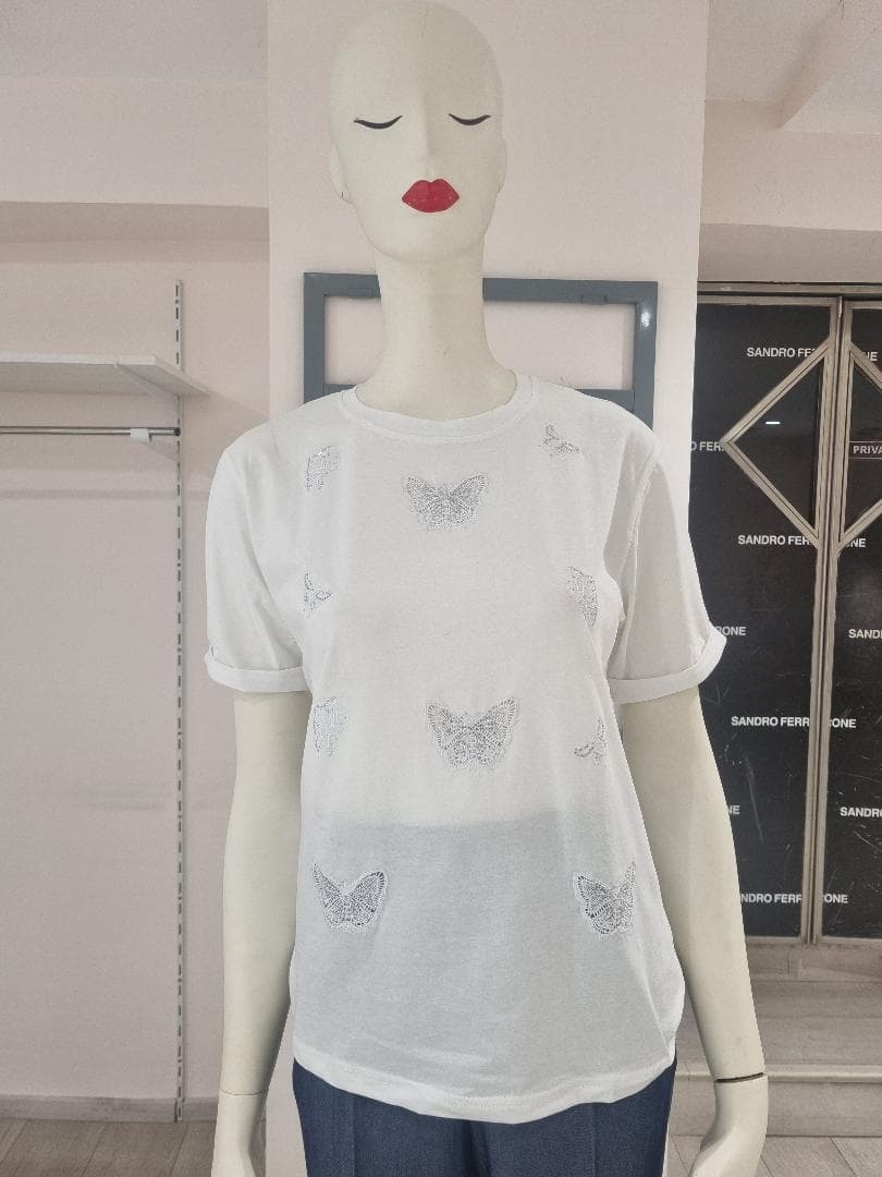T-SHIRT RICAMATA